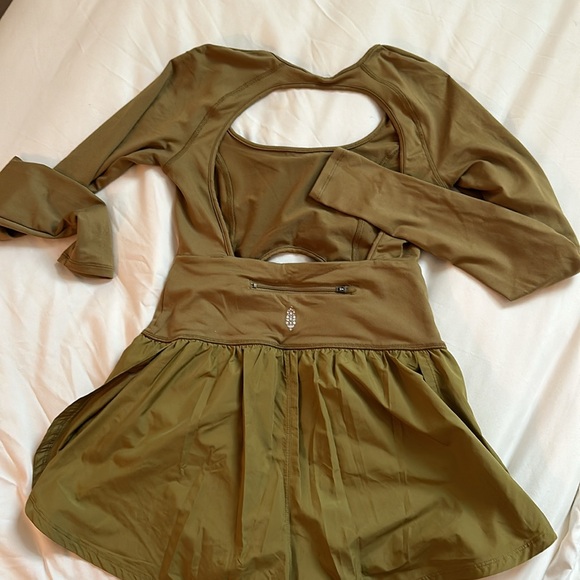 NWOT FP Movement Righteous Long-Sleeve Runsie - Picture 4 of 8